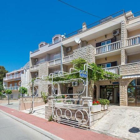 Ivana Apartments Makarska Bagian luar foto