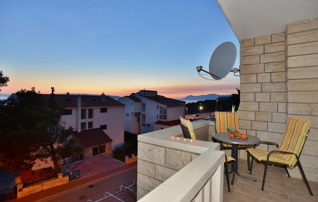 Ivana Apartments Makarska Bagian luar foto