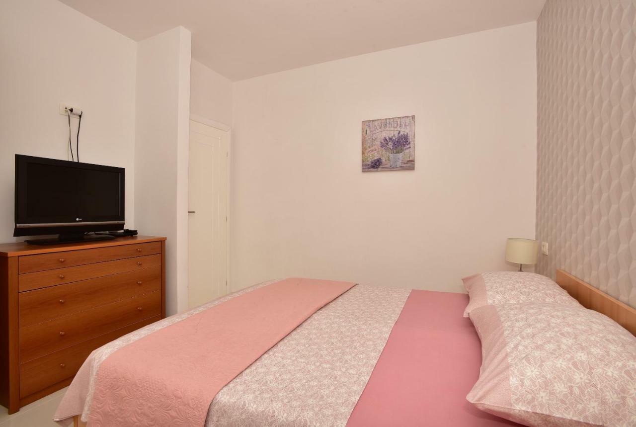 Ivana Apartments Makarska Bagian luar foto
